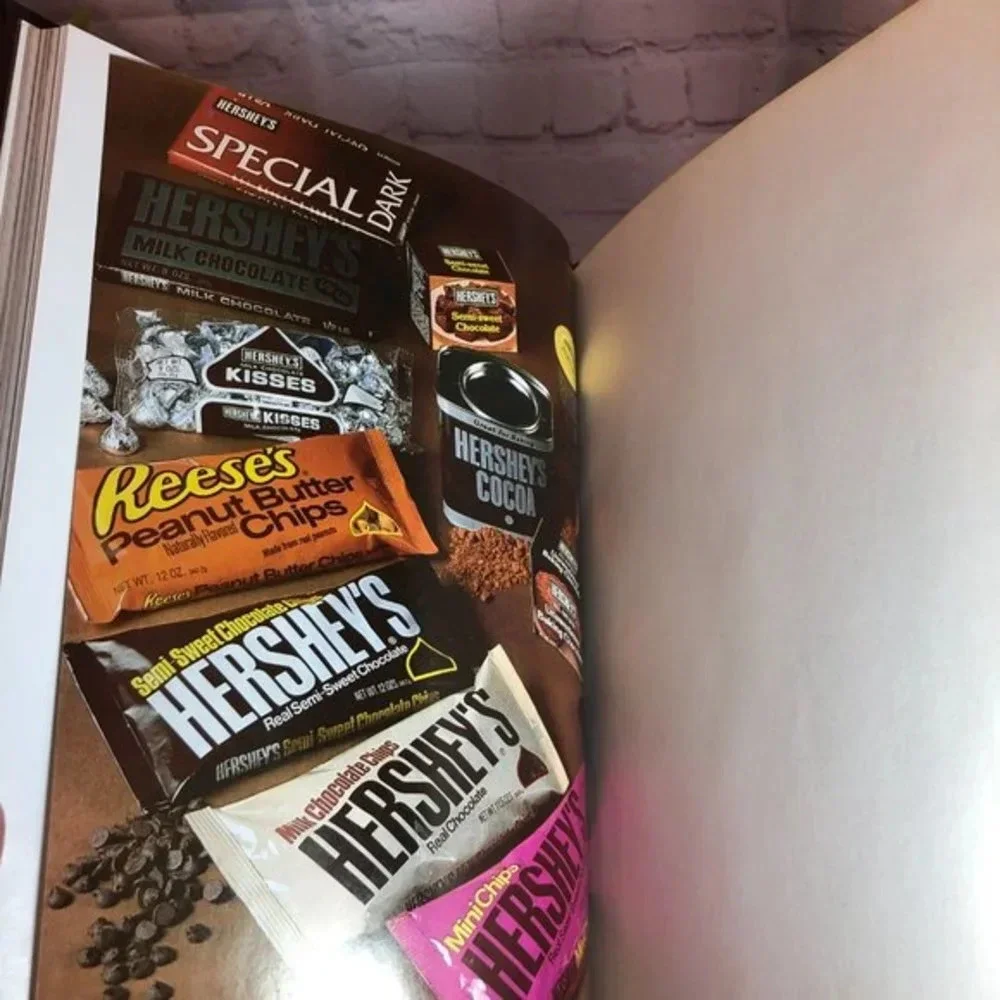 Vintage 1984 HERSHEY'S CHOCOLATE TREASURY cookbook chocolate lover